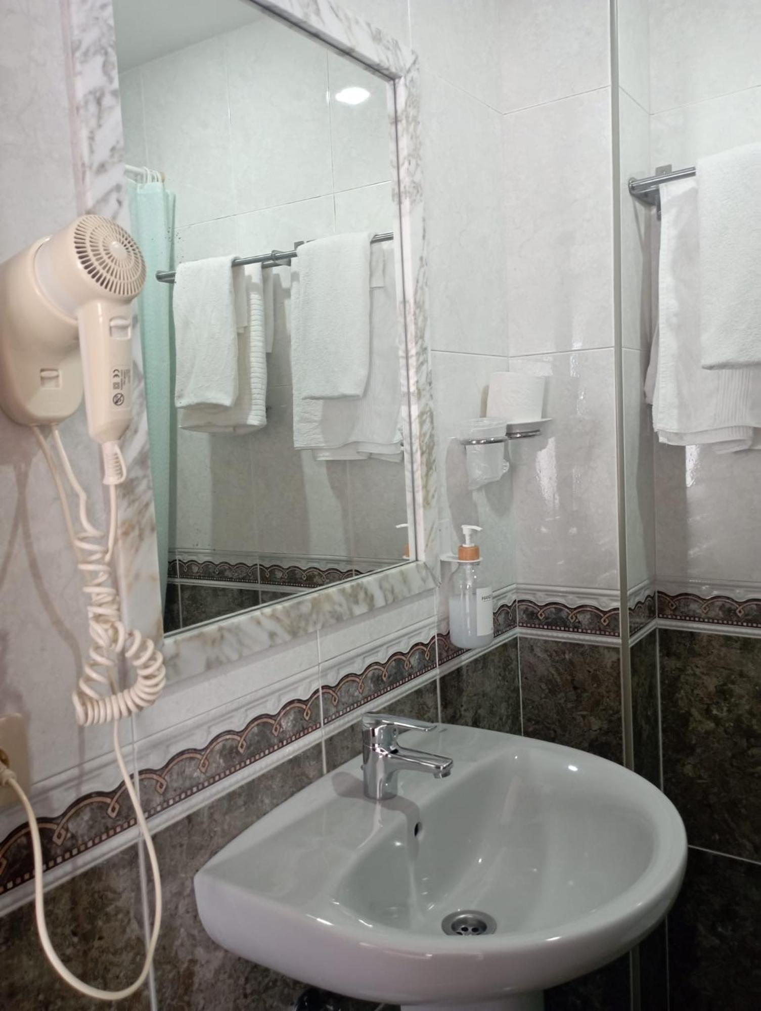 Guest house Puente Azud Aviles